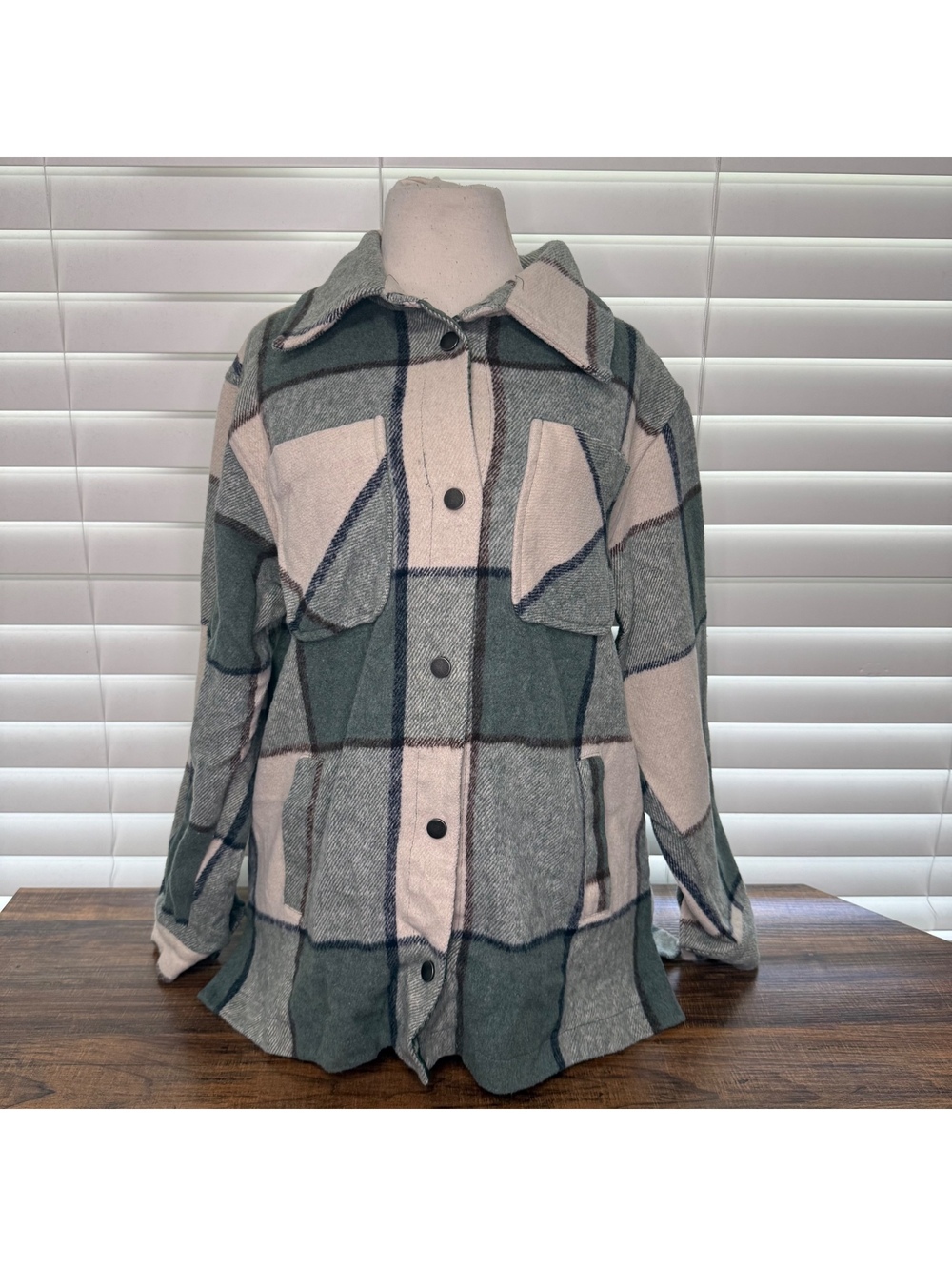 Ashley by 26 International Green and Cream Plaid Button-Up Jacket Size M